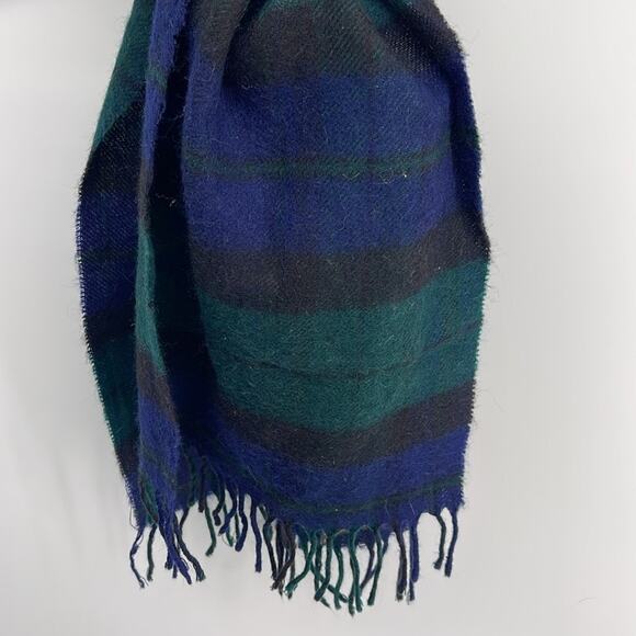 Vintage 100% lambs wool tartan plaid Made in Uruguay winter cold weather scarf - Picture 3 of 5